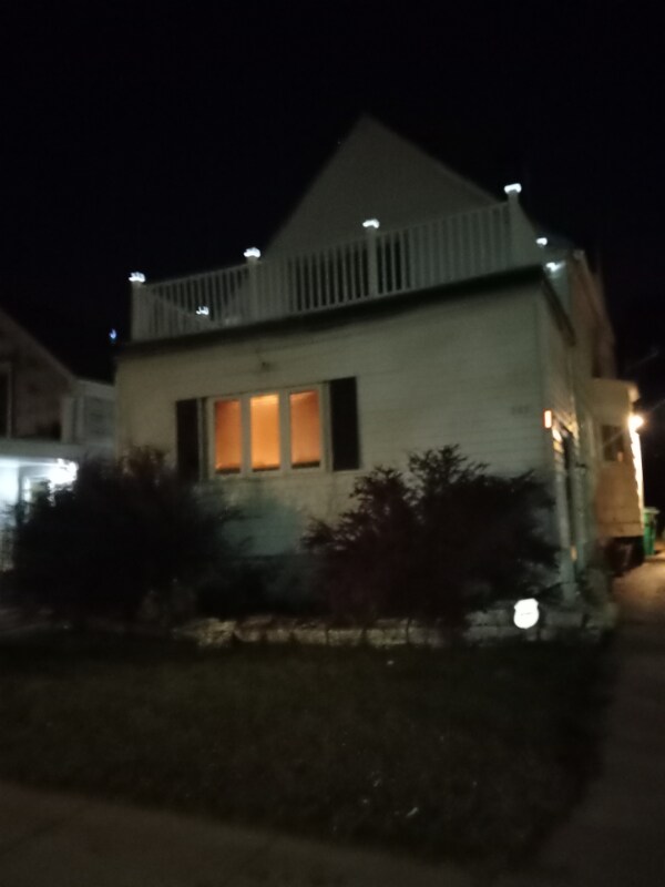 2371 Niagara St Unit upper, Buffalo, NY 14207 Room for Rent in