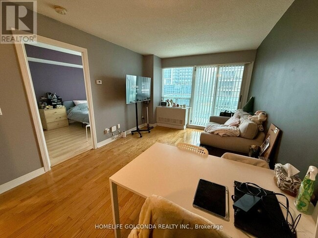 Photo du bâtiment - 31 Bales Ave