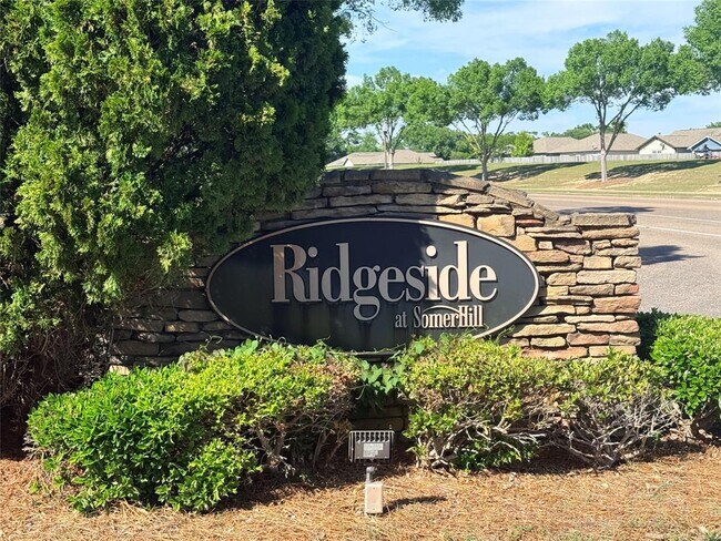 Foto del edificio - 6108 Ridgeside Boulevard