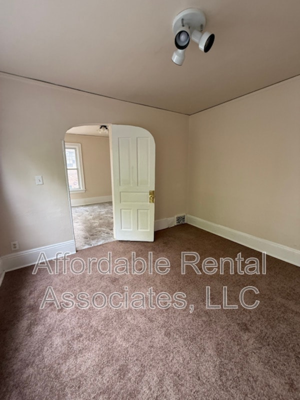 Foto del edificio - 3529 W Pierce St
