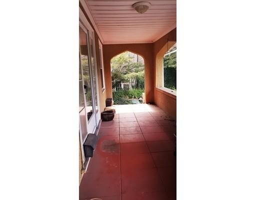 Foto del edificio - 48 Blue Hills Pkwy