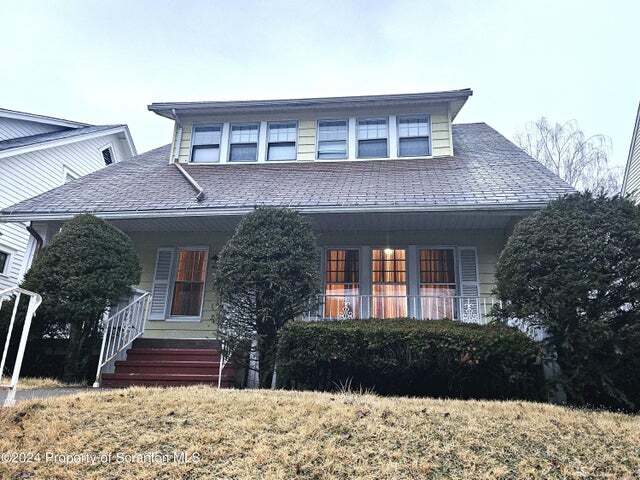 Foto principal - 833 N Lincoln Ave