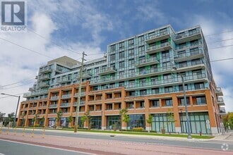 Building Photo - 11611-11611 Yonge St