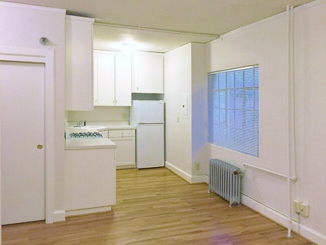 Interior Photo - JEANNE MANOR APARTMENTS (JEAN01)