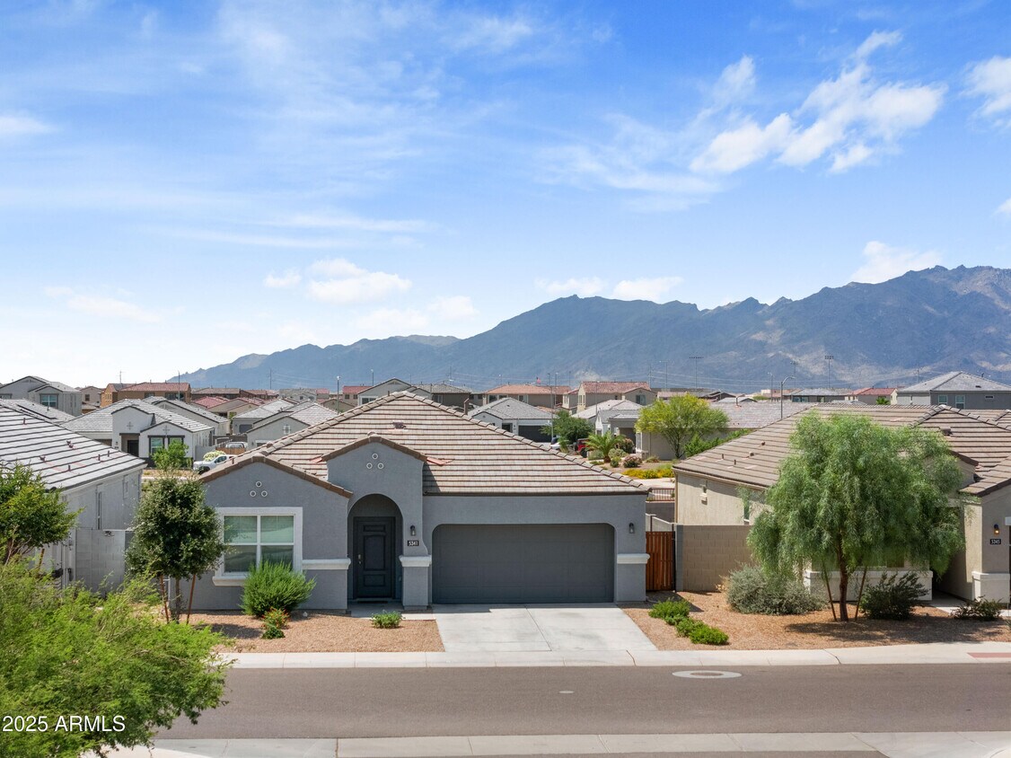 Foto principal - 5341 W Western Star Blvd