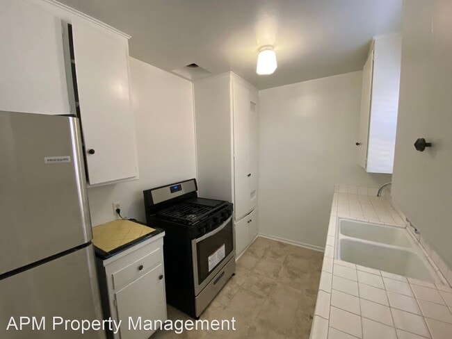 Building Photo - 2 br, 1 bath House - 566 1/2 Garfield