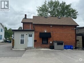 Building Photo - 126 Main St S