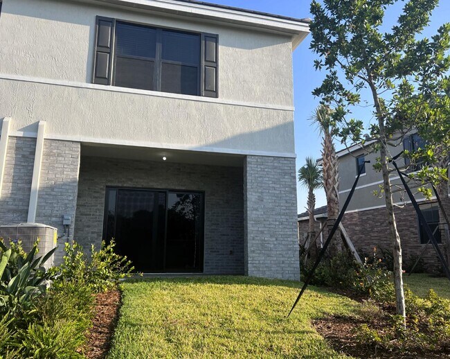 Foto del edificio - 150 SE 5th Ct