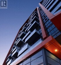 Building Photo - 560 Front St W