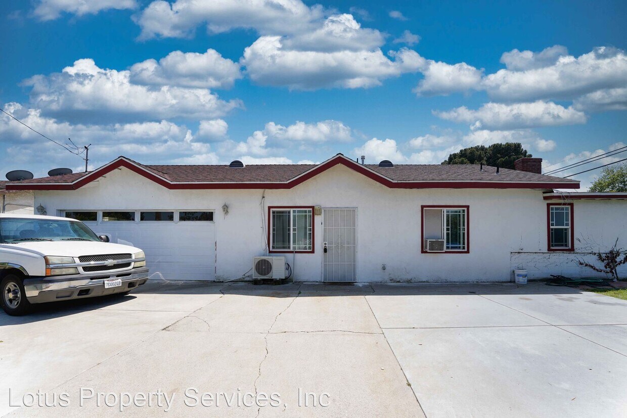Foto principal - 2 br, 2 bath House - 4452 Cogswell Rd