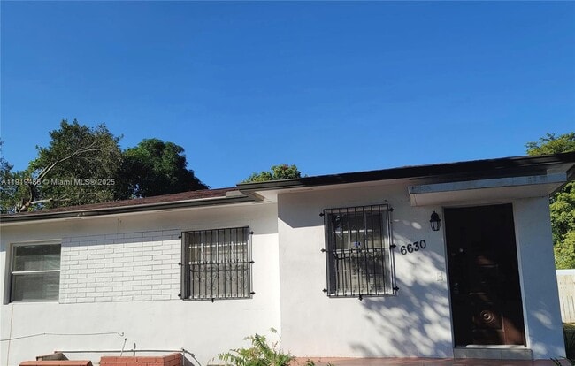 Foto del edificio - 6630 NW 29th Ave