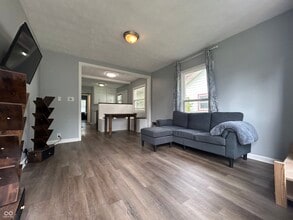 Building Photo - 4716 Caroline Ave