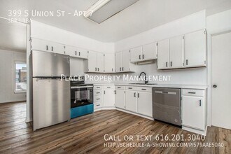 Building Photo - 399 S Union St
