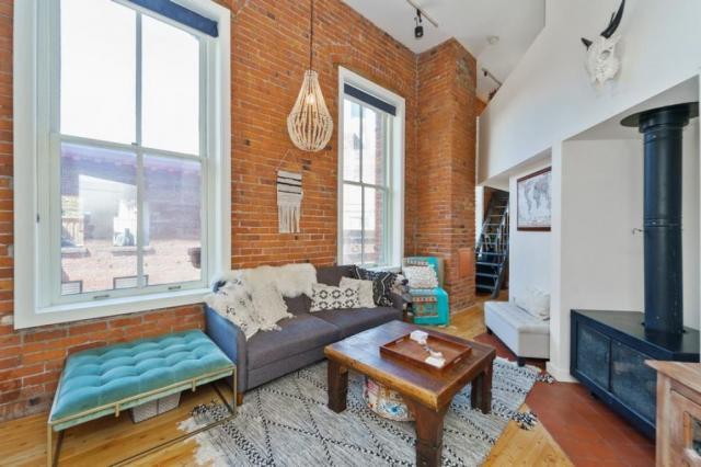 Building Photo - 1 bedroom in seattle WA 98104