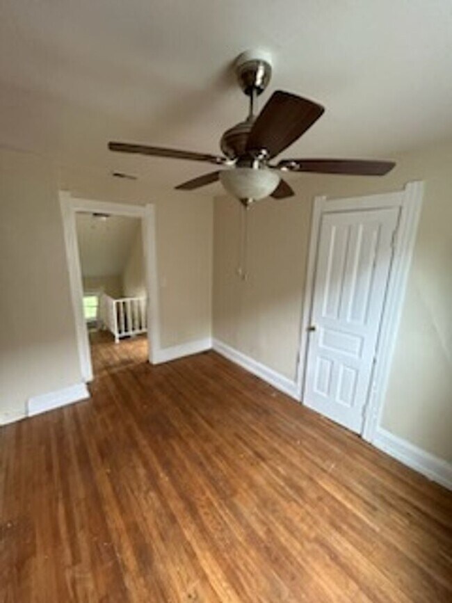 Foto del edificio - 3 Bed 1 Bath