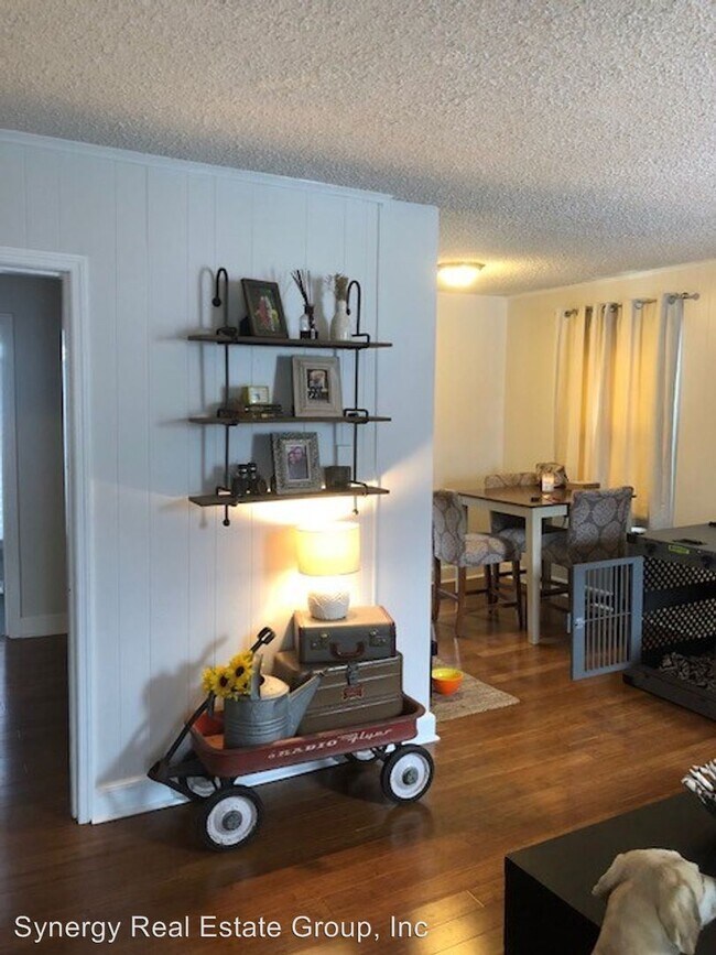 Building Photo - 2 br, 1 bath House - 725 Oneida
