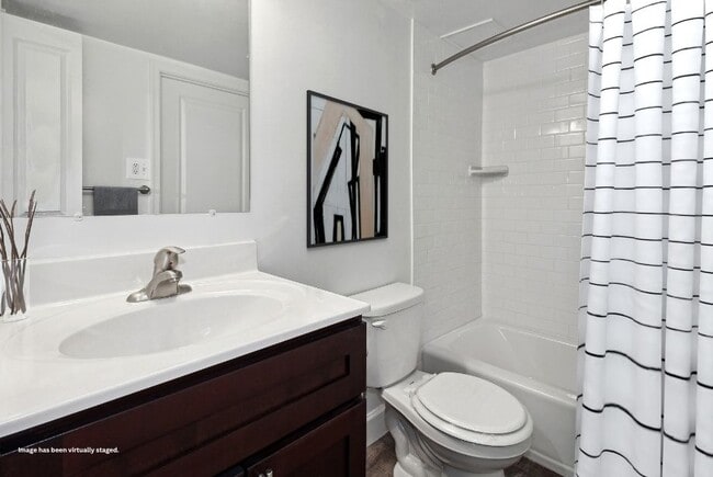 Building Photo - Hampton Manor Apartments & Townhomes
