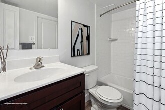 Building Photo - Hampton Manor Apartments & Townhomes