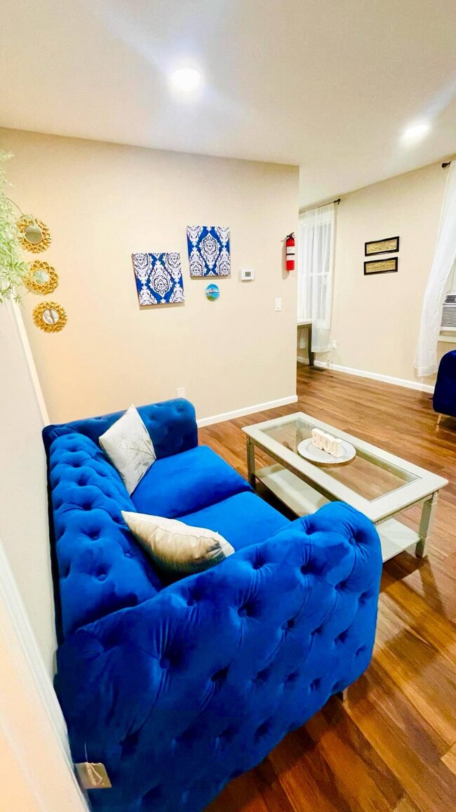 Foto del edificio - 2621 Edwin St