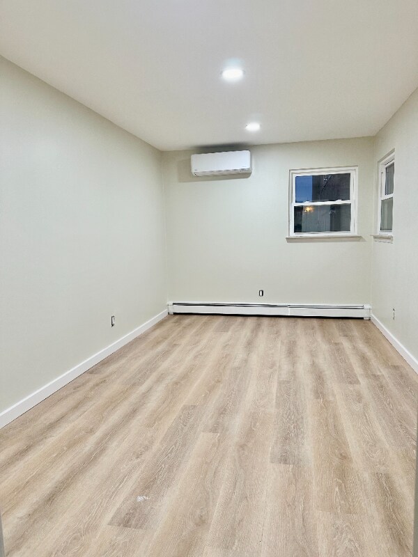 Building Photo - 326 65th St