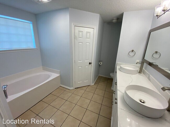 Building Photo - 4 br, 2 bath House - 6718 90th Street