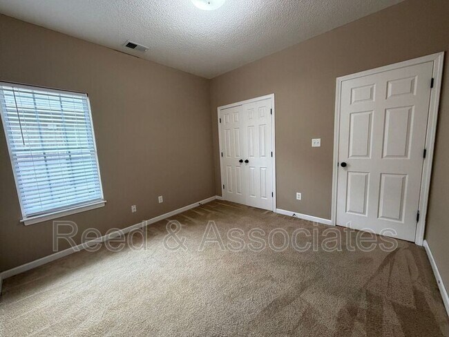 Building Photo - 7209 Grapetree Trail