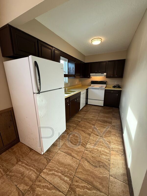 Building Photo - 2230 S Arizona Ave