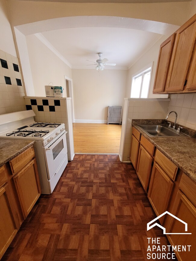 Foto del edificio - 4931 N Whipple St