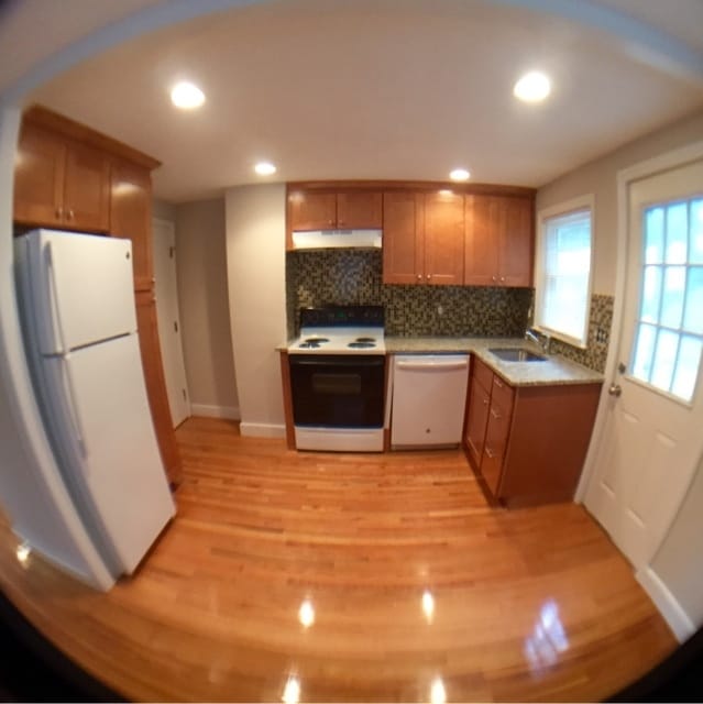 Primary Photo - 34 Park Avenue Ext