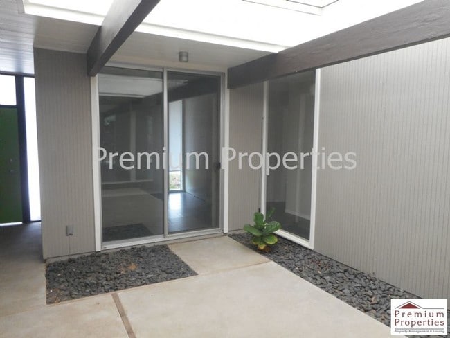 Building Photo - 23 San Marino Ct