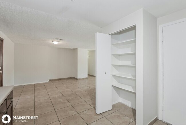 Foto del edificio - 6620 S Vereda Rosa, Tucson, AZ 85746