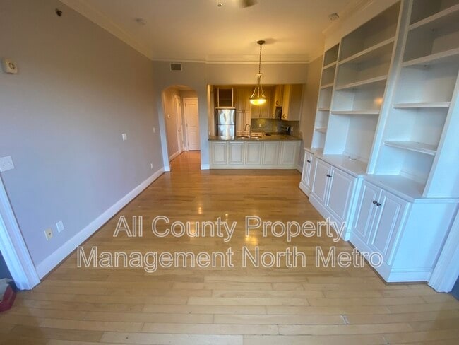 Building Photo - 2277 Peachtree Rd