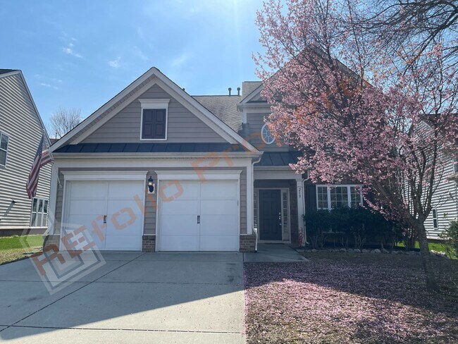 Building Photo - Beautiful 4 Bedroom Home with 1st Floor Of...