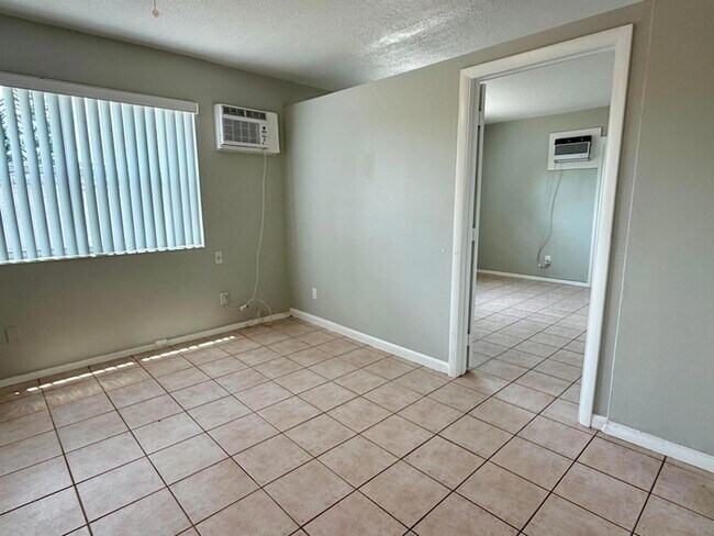 Foto del edificio - 3041 NE 20th Terrace