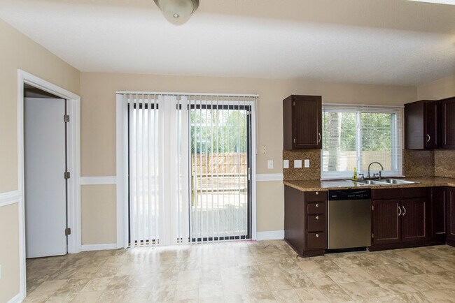 Foto del edificio - 101 Bridgecreek Dr