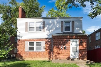 Building Photo - 397 S Chase Ave