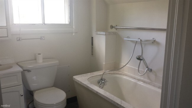 Foto del edificio - 324 Central Ave N