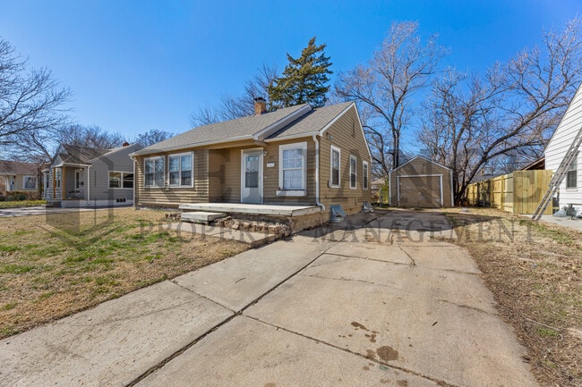 Building Photo - 921 N Edgemoor St