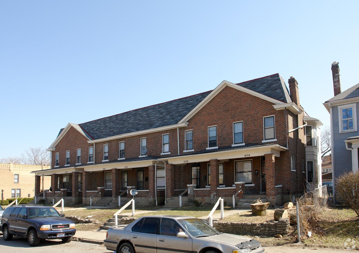 14741484 Summit St, Columbus, OH 43201 Apartments in Columbus, OH