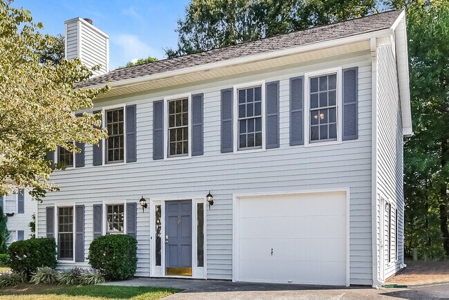 Foto del edificio - 107 Patio Ct