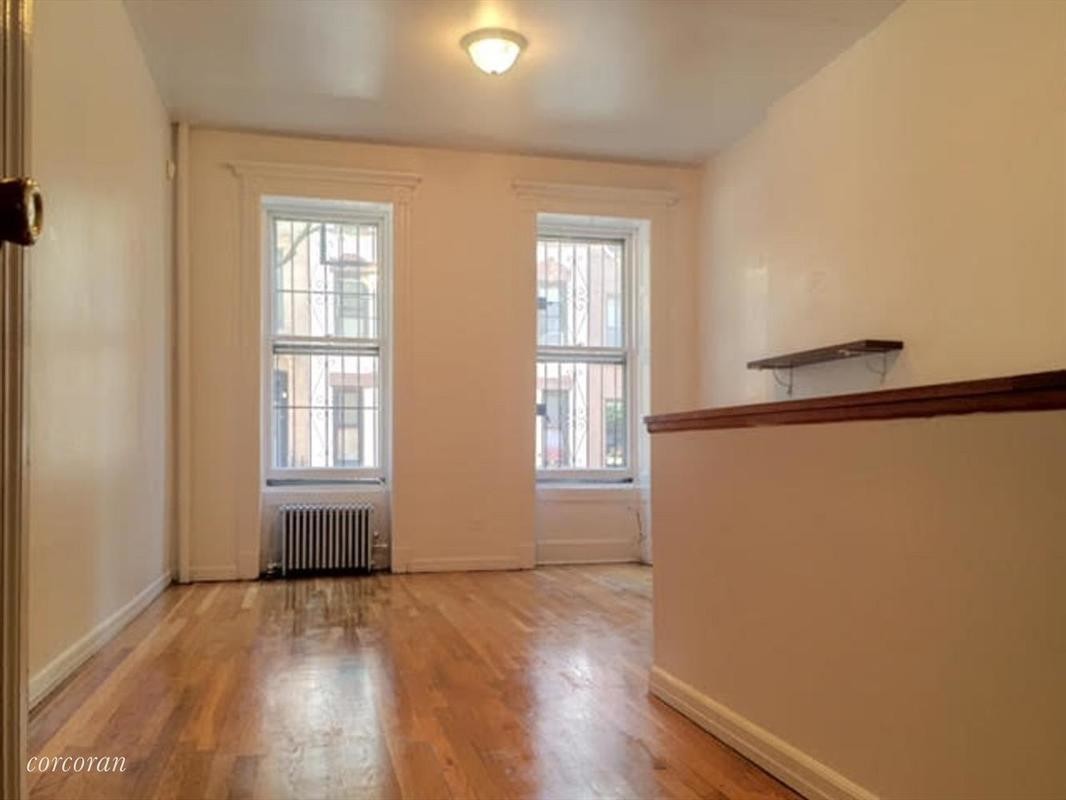 Foto principal - 715 Sackett St