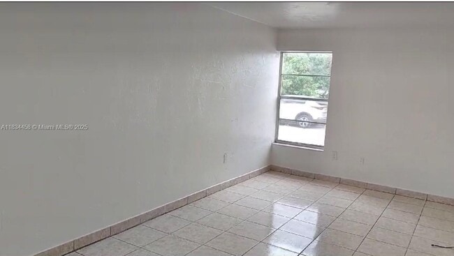 Foto del edificio - 6850 W 14th Ct