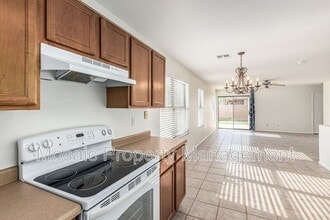 Building Photo - 1543 S Danielson Way