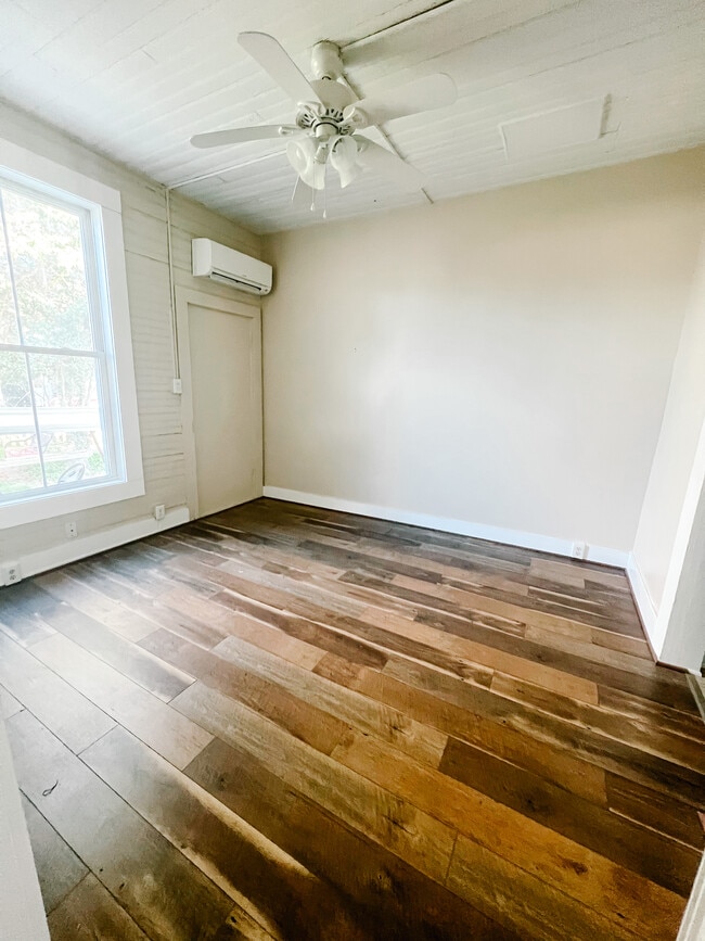 Bedroom - 101 Watling St
