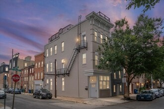 Building Photo - 1723 E Lombard St