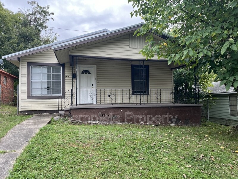 Primary Photo - 4341 44th Ave N