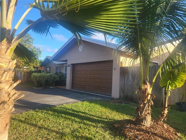 Foto del edificio - 9034 SW 163rd Terrace