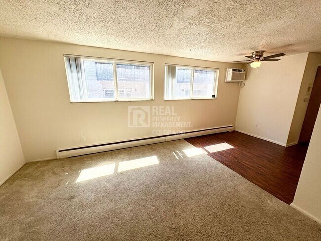 Foto del edificio - 1221 N Clarkson St