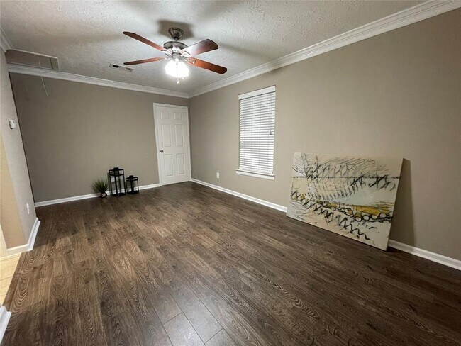 Foto del edificio - 8102 Glenlea St