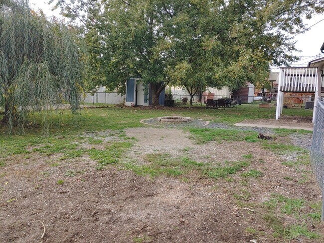 Foto del edificio - 4 Bedroom, 2 Bath Home Central Coeur d'Alene